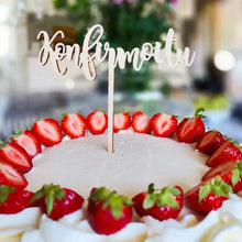 Katso kuvagalleriassa, kakkukoriste konfirmoitu rippijuhlat