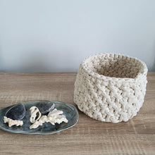 Katso kuvagalleriassa, kotimainen puinen korinpohja