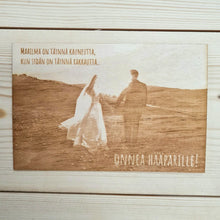 Katso kuvagalleriassa, kaunis erilainen hääkortti, kortti hääparille, puukortti hääparille