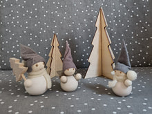 Katso kuvagalleriassa, aarikkatontut ja puukoristeet, kuusikoristeet, koottava joulukuusi