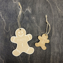 Katso kuvagalleriassa, piparipoika, kotimainen joulukoriste, vanerinen joulukoriste, hieno joulukuusen koriste, kotimainen koriste joulukuuseen