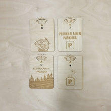 Katso kuvagalleriassa, kotimainen yrityslahja, puinen parkkikiekko, ystävänpäivälahja