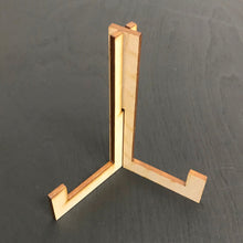 Katso kuvagalleriassa, tauluteline, korttiteline puusta, maesema