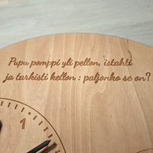 Katso kuvagalleriassa, Puinen kello, Kettu tai Pupu
