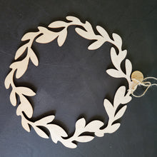 Katso kuvagalleriassa, ALE/ Kaarna + kranssi yhdessä
