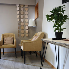 Katso kuvagalleriassa, hotellihuoneen sisustus, puuverho
